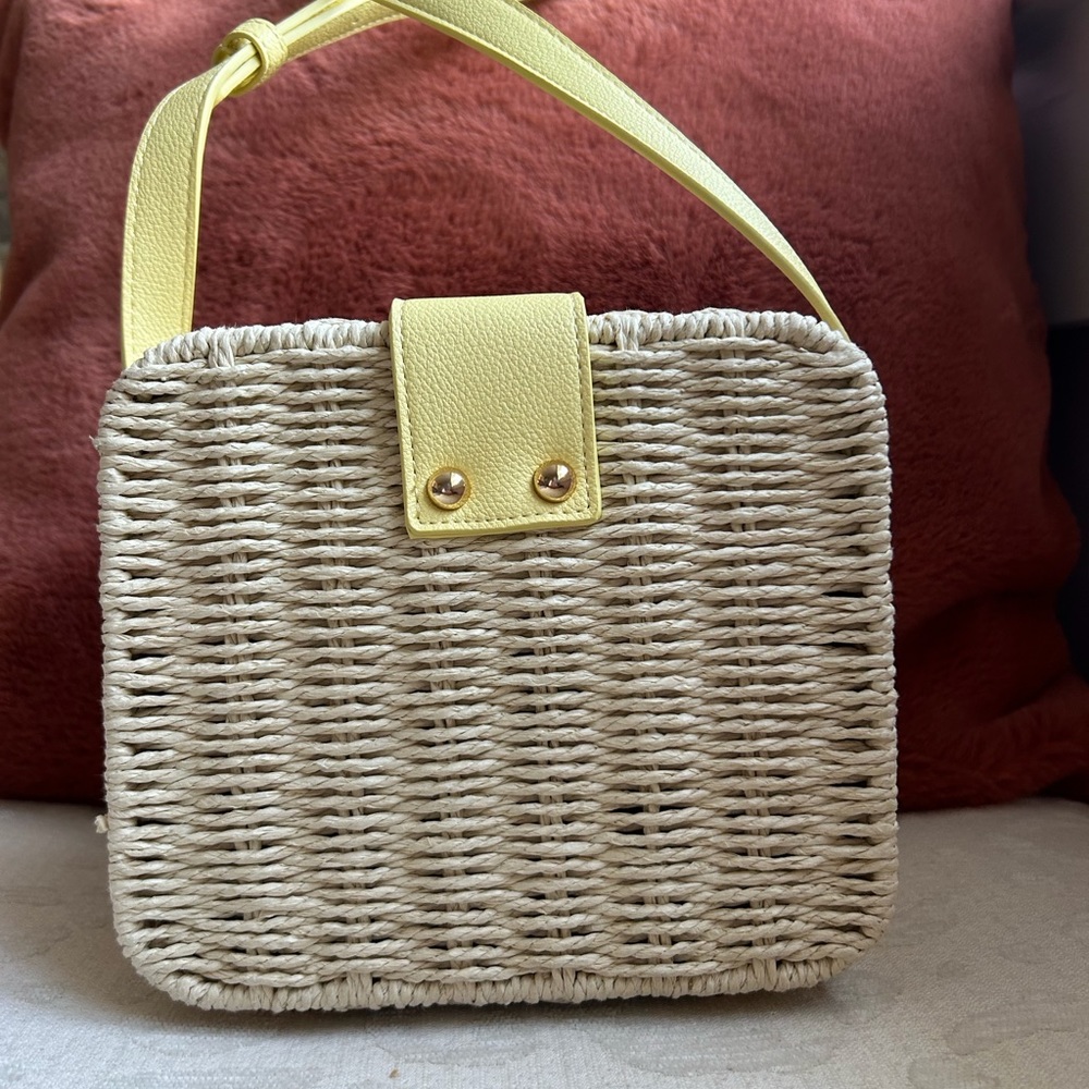 Poppy Bow Tie Straw Crossbody Bag - Picture 4 of 14